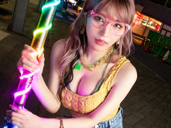 【胡桃さくら×ギャル】バチクソエロいイマドキギャルの胡桃さくらが素人宅へ！肉棒にまたがりズボズボ中出しセックス！