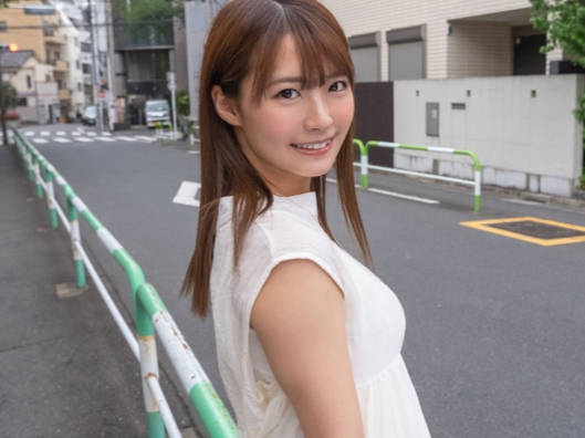 【制服美少女のバック激ピストン】『あっ…ダメ…気持ち良すぎる…』めちゃカワJKが制服姿でバックからガンガン突かれて、喘ぎ声を漏らしながら感じまくる！！♡