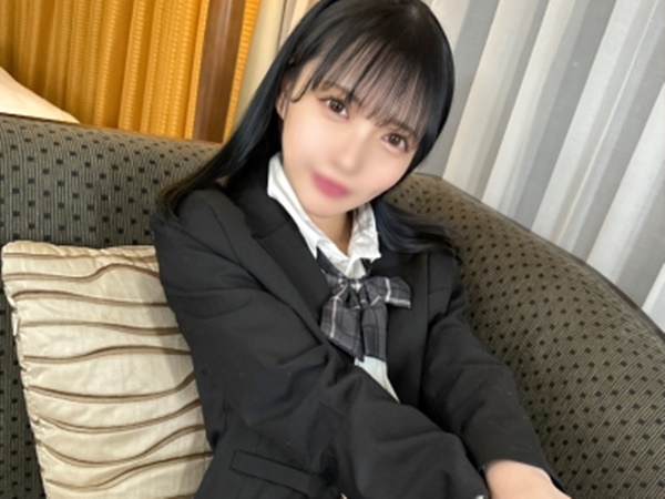 【パパ活JKの危険な遊び】『おっさんチンポ最高…』色白美少女が年上チンポに夢中！大人チンポで何度もイキまくり、ウブなカラダを震わせる♡