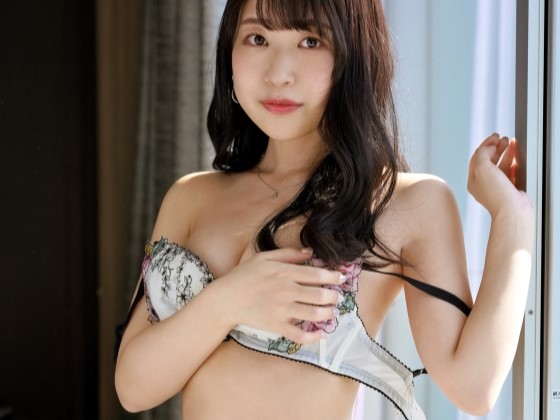 【美尻お姉さんの誘惑】『もっと奥まで…』エッチなボディがたまらないセクシーお姉さんがバックで激ピストン！キュートな顔とエロい腰使いのギャップにチンコ爆発寸前！！