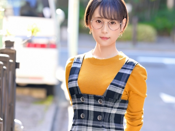 【浅井心晴×メガネ】メガネをかけたエチエチ浅井心晴が濃密エッチ！ビンビンの肉棒に感じ濃厚に重なり合う！