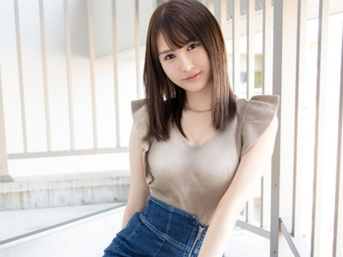 【白石あこ×素人】細身でエチエチなカラダの白石あこちゃんが素人男性とセックス！ビンビンの肉棒の上で感じ乱れちゃう！