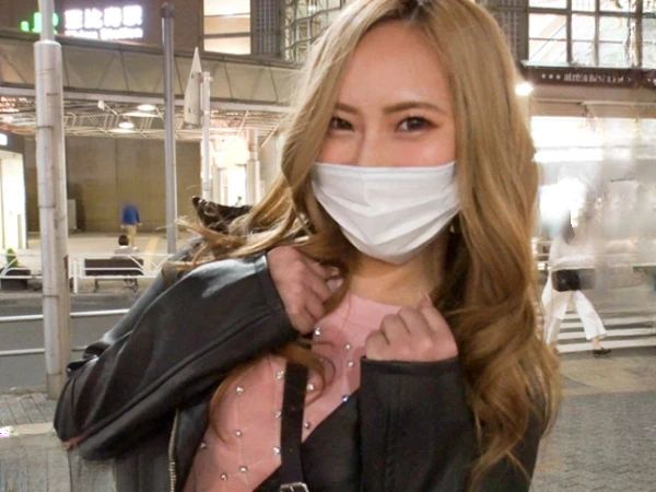 【Fカップキャバ嬢の自宅で乱交】性豪ギャルがアナル舐め＆手コキフェラで男を骨抜き！プリプリのデカ尻を振りまくり、自宅でハメまくるエロすぎる素人娘！