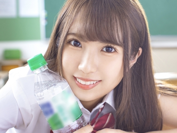 【和久井美兎×制服】めちゃカワ巨乳な和久井美兎ちゃんと制服アオハルセックス！教室でエチエチに絡む主観性交！