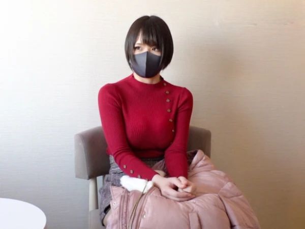 【爆乳看護師の危険なバイト】『お金欲しさに…』ショートカットが似合う巨乳看護師が街中ナンパに釣られてホテルへ！謝礼金目当てが生ハメSEXに発展！デカ乳を揺らしてパイズリご奉仕♪